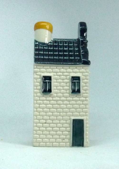 Vintage KLM Blue Delft Dutch Houses. BOLS Amsterdam Miniature Porcelain House #25