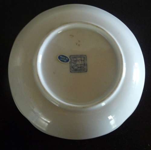 Vintage Japanese Blue-White Porcelain Pin Dish. Hand painted White and Blue. Size 120x120mm.