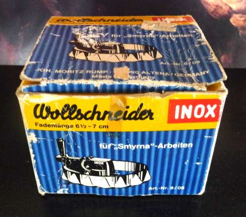 Vintage Wool-Cutter for Smyrna Work. Still in original box.