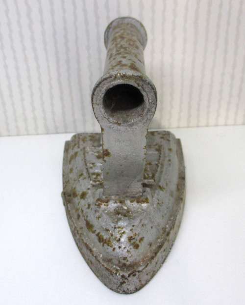 VINTAGE ANTIQUE Salter Sad Iron / Flat Iron Silvesters Patent No 5 2.1Kg IRON