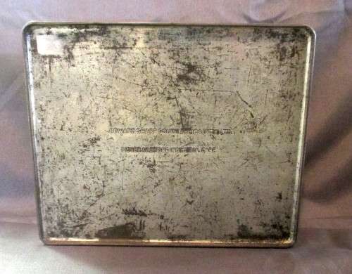 RARE Collectable Vintage 707-320 South African Airways Plane on a biscuit tin. Size: 180 x 145 x42mm