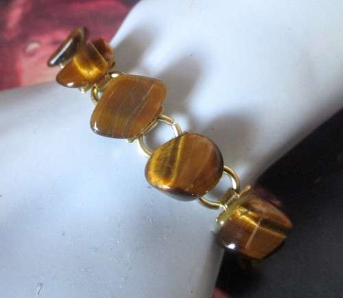 Vintage Tiger`s Eye Chunk Bracelet, 19cm long. Lovely piece.