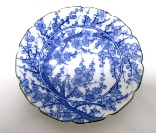 Lovey Vintage Blue & White Trinket Bowl - Beautiful. 115mm diameter. No Chips no cracks.