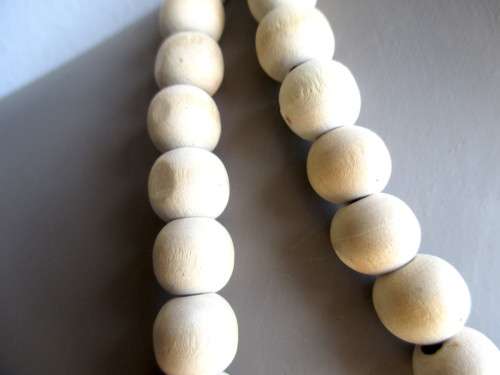 Cotume Jewelry, Natural wooden bead necklace. 100cm