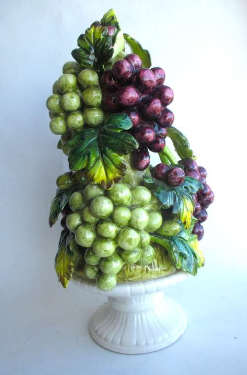 Vintage Original Arnart Creations Sorrento Grapes Leaves Topiary Statue Japan. Marked and Numbered.
