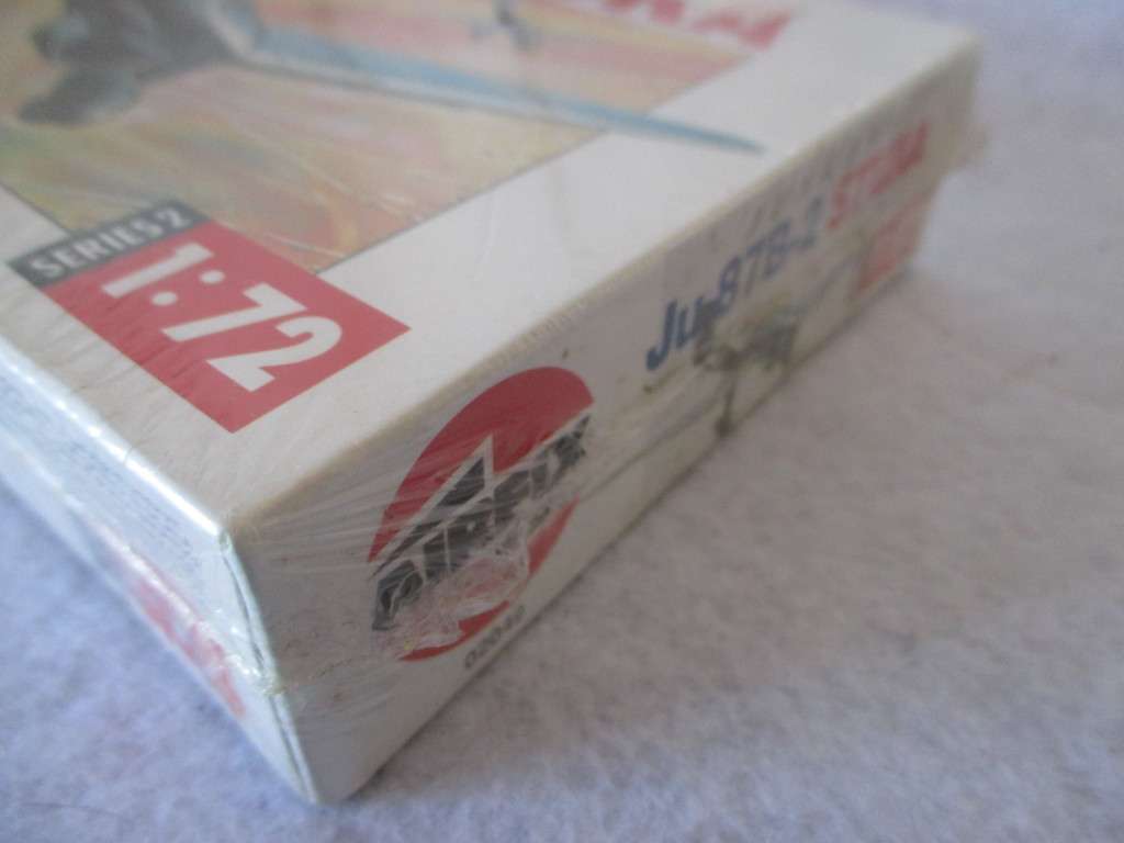 Airfix Junkers Ju 87b-2 Stuka #02049 Scale 1 72. Still sealed.