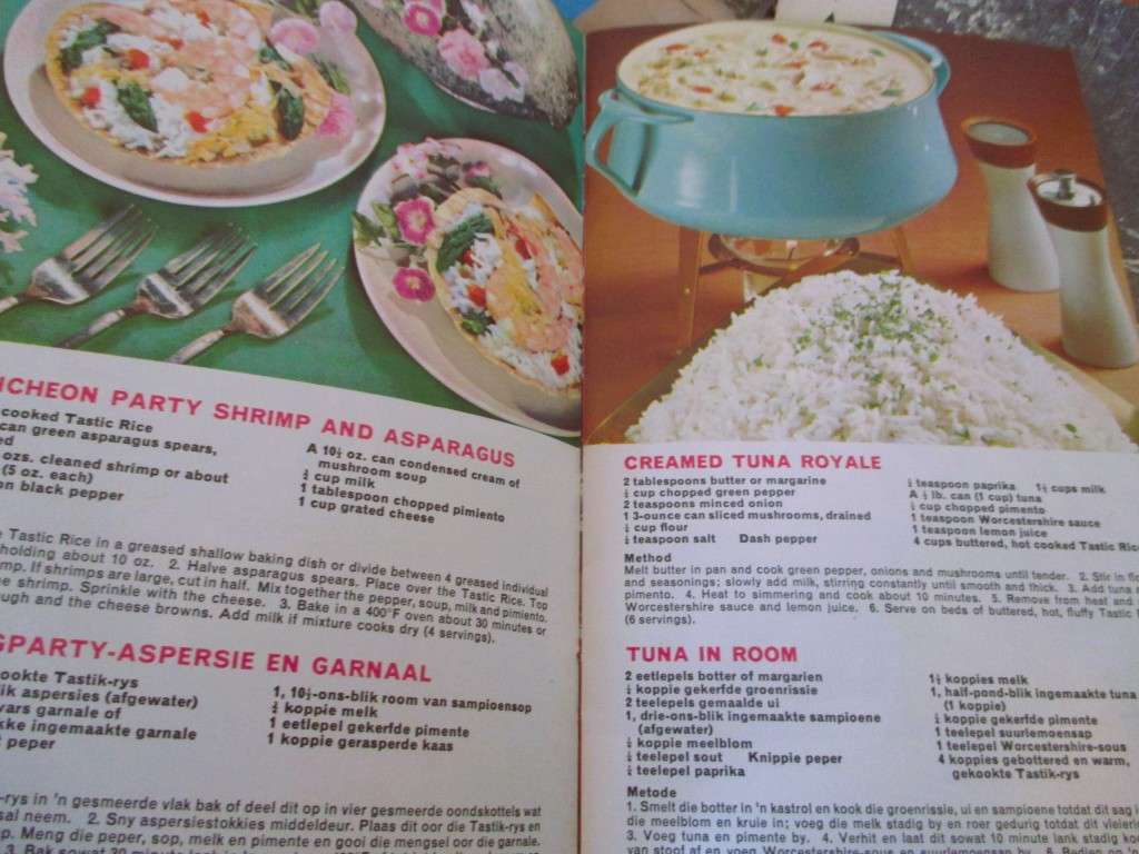7 Vintage Resepte bookies meestal in Afrikaans. Vleisraad resepte dagboek vir 1959/60.