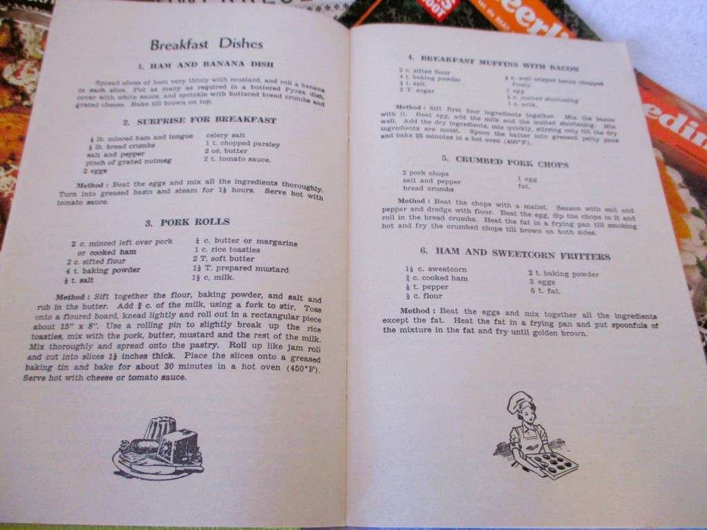 7 Vintage Resepte bookies meestal in Afrikaans. Vleisraad resepte dagboek vir 1959/60.