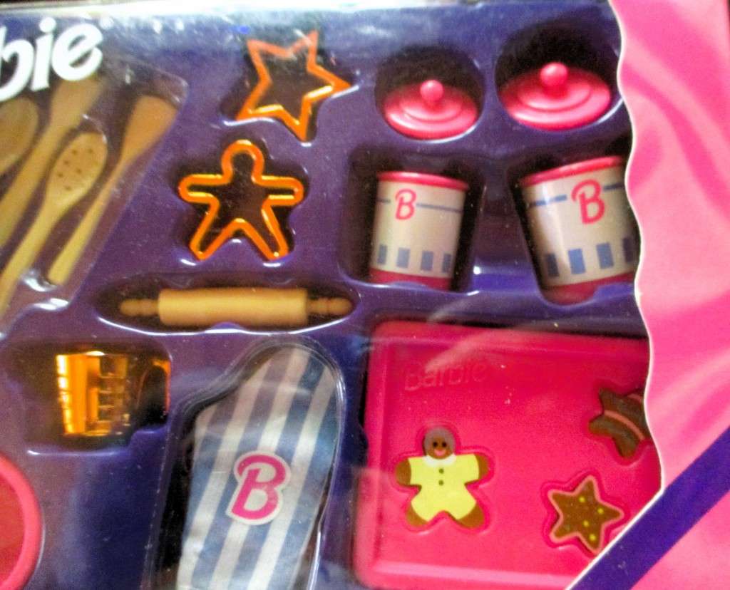 1996 Barbie Pretty Treasures Wedding Set Mattel 14983. Colletable.