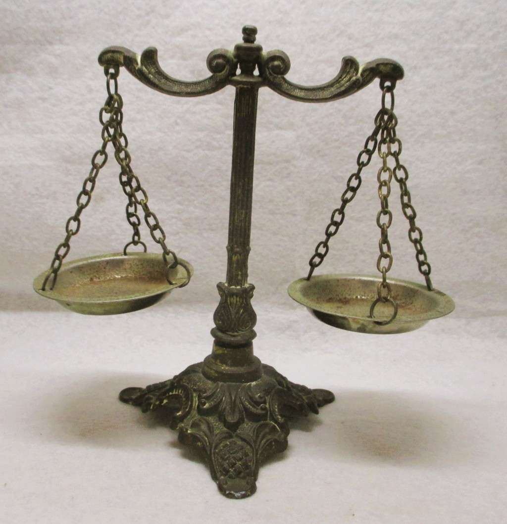 Vintage Brass Scales Of Justice Made In Italy, Apothecary Scale 17cm high.