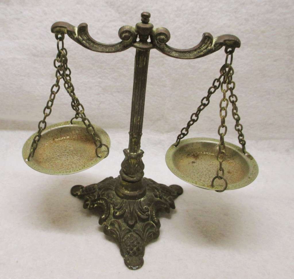 Vintage Brass Scales Of Justice Made In Italy, Apothecary Scale 17cm high.