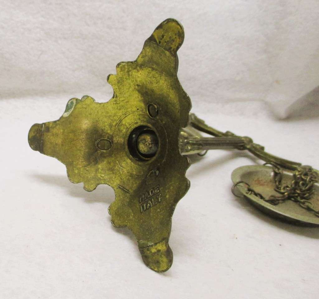 Vintage Brass Scales Of Justice Made In Italy, Apothecary Scale 17cm high.