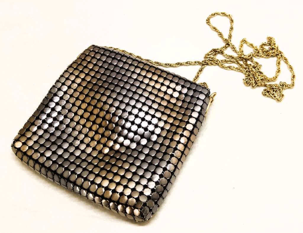 Vintage Metal color Mesh Art Deco Mini Evening Clutch Shoulder Bag. 140x140mm Spotless