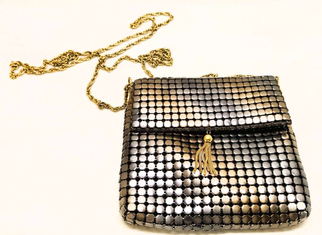 Vintage Metal color Mesh Art Deco Mini Evening Clutch Shoulder Bag. 140x140mm Spotless