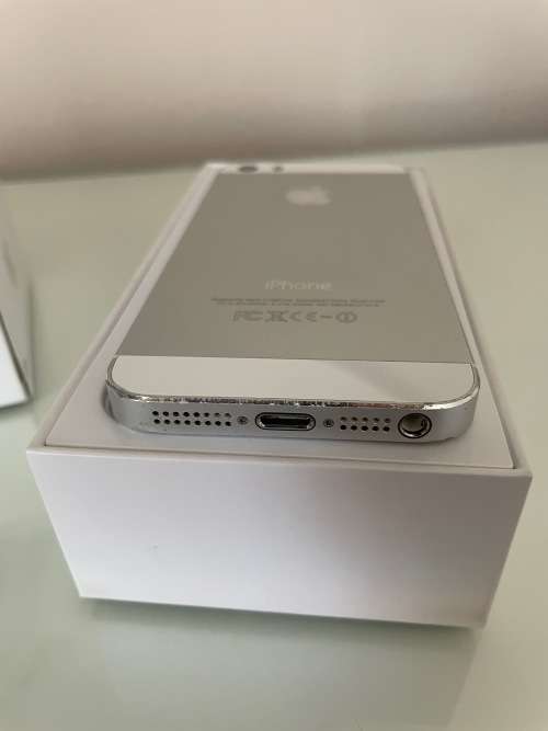 iPhone 5s 16gb (Please read)