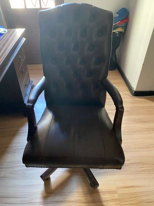 Executive Chair