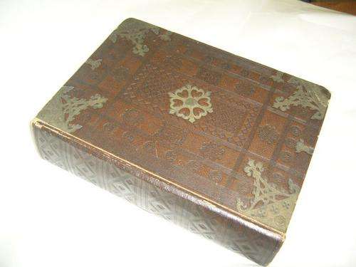 Antique Holy Bible - What a find - R1 no reserve