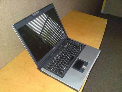 Acer 5610Z Intel Pentium Dual Core, with laptop bag, and vodaphone dongle.