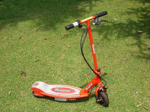 Red Razor e100 Electric Scooter for kids