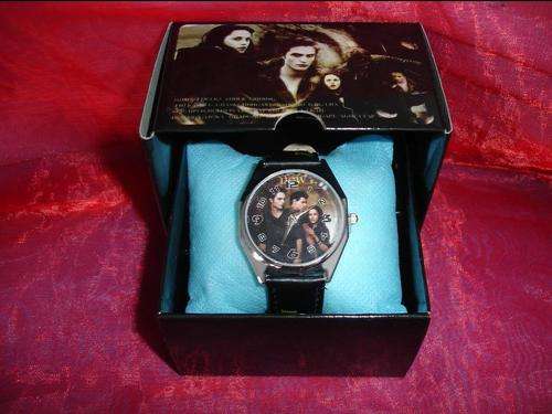 Popular Collector Watch "Edward, Jacob & Bella"
