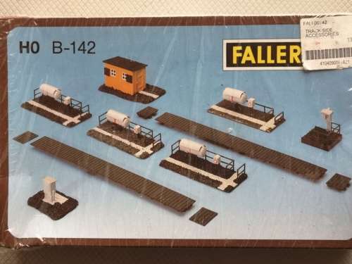 Faller HO B-142 - Track Side Accessories
