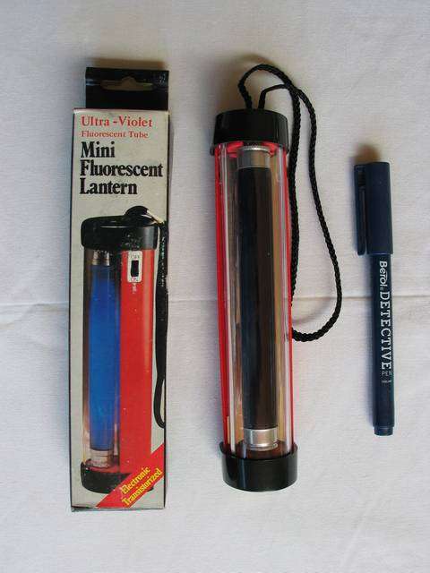 DETECTIVE KIT -  UV PEN  AND ULTRAVIOLET MINI LANTERN