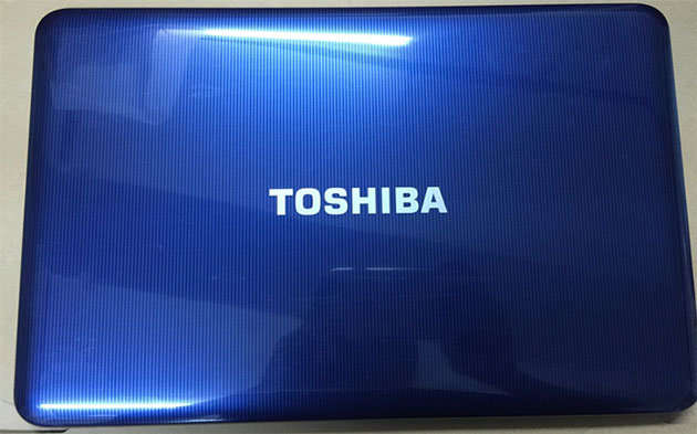 TOSHIBA SATELLITE L850, CORE i7, 500GB HD, 8GB RAM, BLU-RAY DR, WIN7, HDMI, CAM