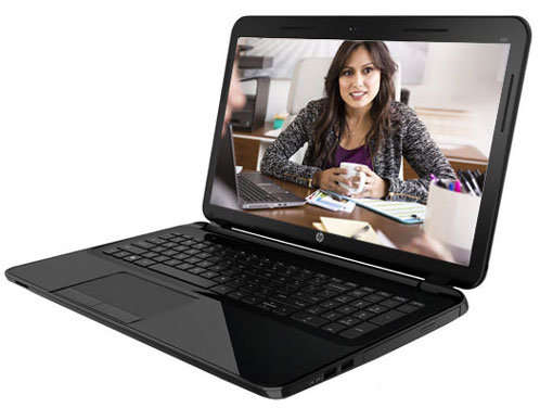 HP 15 TouchSmart, CORE i3, 500GB HD, 8GB RAM, WIN 8.1 SL , DVD WRITER, WEBCAM ETC