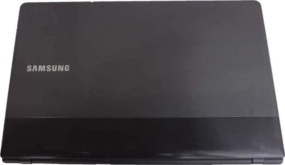 SAMSUNG NP300E5C CORE i3 , 500GB HD, 6GB RAM,  DVD RW, WIN10 HOME SL, CAM, WIFI, ETC