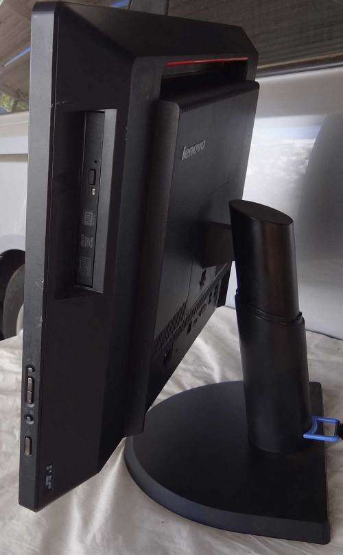 Lenovo all-in-one 23` inch, core i5, 8gb ram, 500gb hd, wifi, dvd-rw, cam, win 10 pro, etc