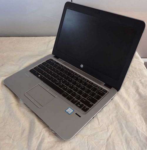 [BARGAIN] HP NOTEBOOK , 7TH GEN CORE i7, 500GB HD, 16GB RAM, WIFI, CAM, MCR, WIN 10 PRO, ETC