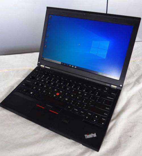 Lenovo X230,  CORE i5, 500GB HD, 4GB RAM,12.5``, WIFI, CAM, WIN 10 PRO, ETC