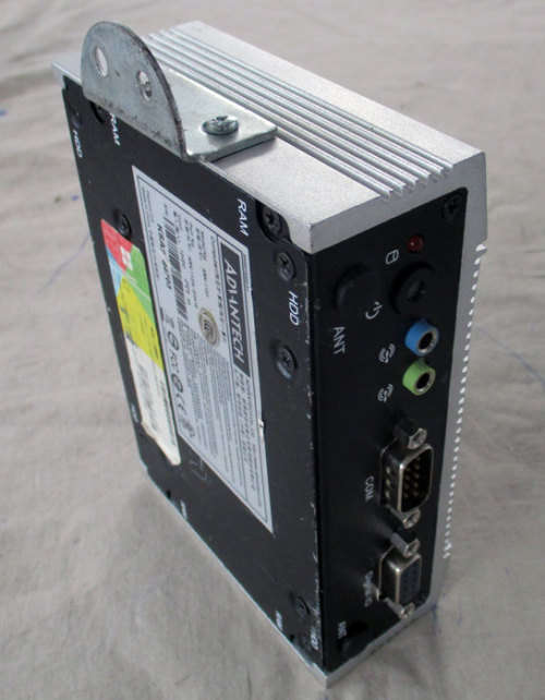 FIRESALE Advantech ARK-1123, mini desktop pc, intel atom cpu  E3825, 4gb ram, 128gb ssd, win 11 pro