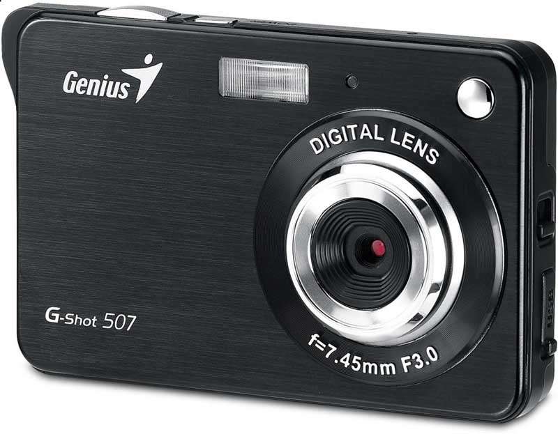 GENIUS 12.0 MEGA PIXEL DIGITAL CAMERA WITH 8X ZOOM, RECHARGABLE BATTERY FUNCTION (BRAND NEW)