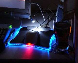 XGR NEON MOUSPAD & 4-PORT HI-SPEED USB2.0 HUB (BRAND NEW)