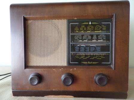 BUSH VALVE RADIO