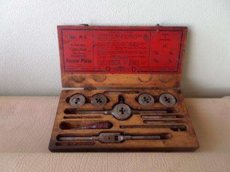 LITTLE GIANT DIE SET