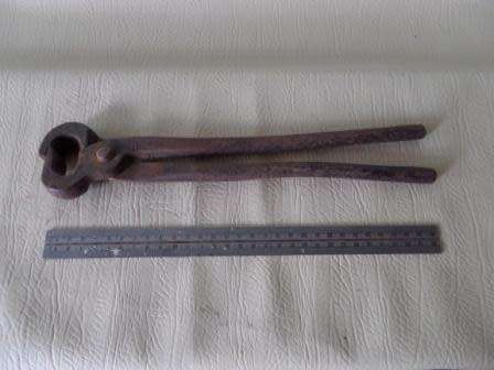 BLACKSMITH TONGS