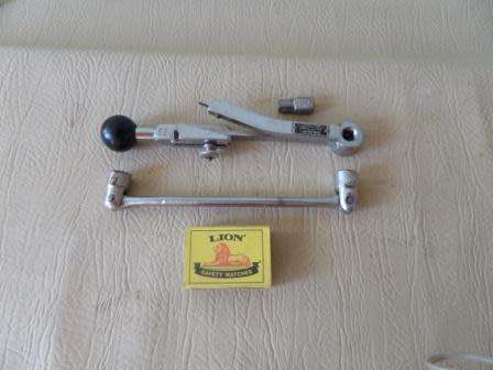 DUAL SIGNAL TENSION WRENCH AND GEDORE 10/11 SPANNER