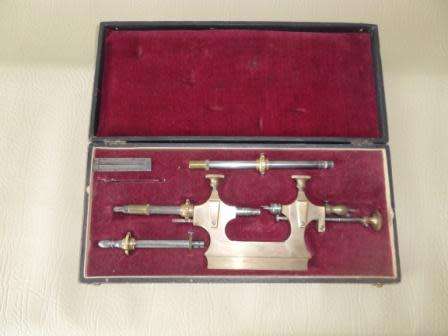 VINTAGE WATCHMAKERS PIVOTER