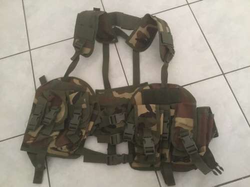 Camouflage load bearing combat vest