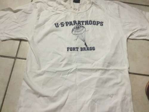 U.S PARATROOPERS FORT BRAGG ..T SHIRT M