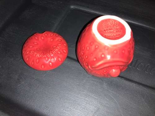 Sylvac Mr Strawberry no 4899