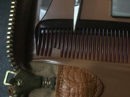 Gentlemen grooming accessories kit