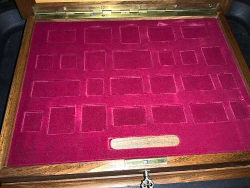 The minted empty box