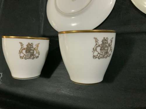 State president Government cup & source  Pre 94  Royal doulton  rare item