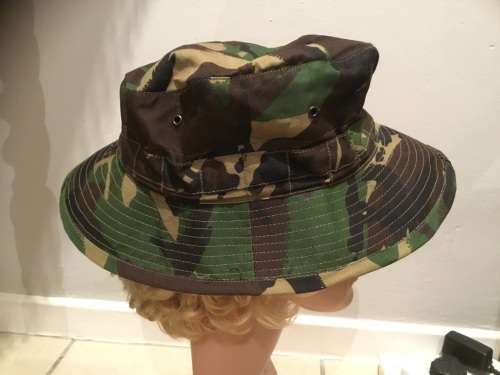 Camouflage WEIGHT BUSH HAT  size 56