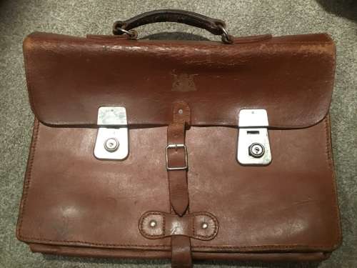 SA Government satchel pre 94