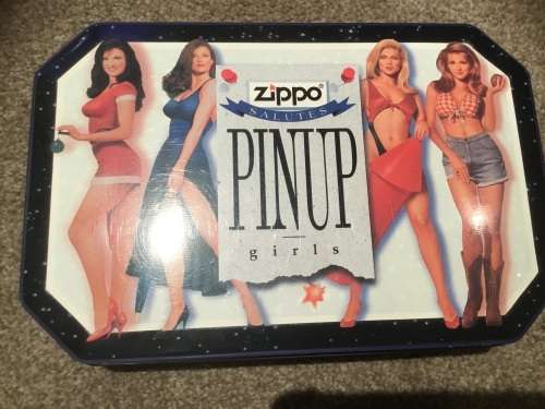 Zippo pin up girls set