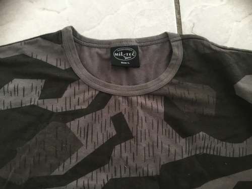 Camo mili tec trousers & t shirt size LARGE